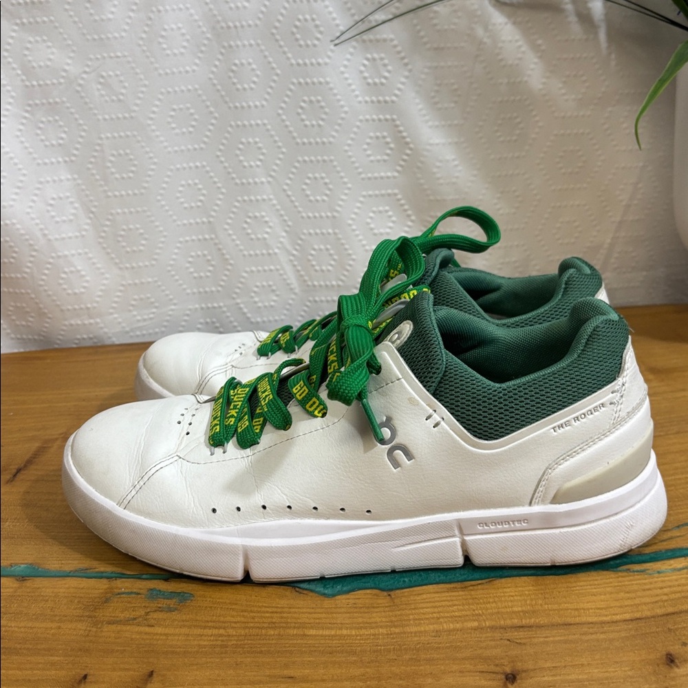 On Cloud Roger Women’s shoe Oregon Ducks - Picture 5 of 11